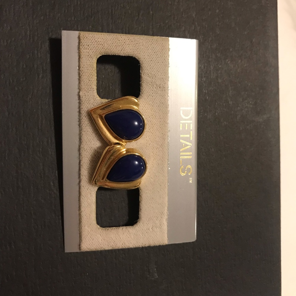 Details Earrings